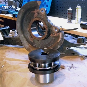 Compact Wheel Bearing Removal & Installation Tool Set for Citroën, Opel, Peugeot & Toyota