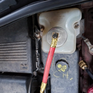 Adaptor E20 pentru Aparat de Aerisire Frâne Drept Universal pentru VAG, BMW și Mercedes