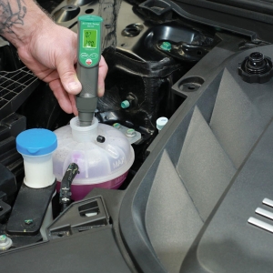 Coolant Conductivity & TDS Tester for Hybrid & Electric Vehicles