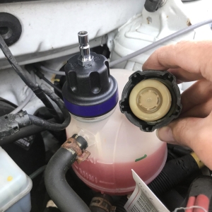 Cooling System Pressure Tester Adapter for Mercedes-Benz, PSA, Opel, Dacia, Renault & More