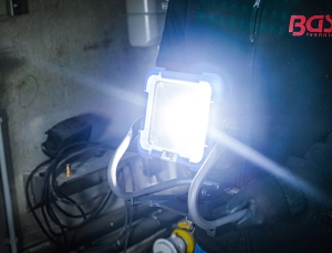 Сгъваема LED работна лампа 18 V без батерия