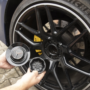 Cheie pentru capacul butucului jantei AMG Mercedes, as A0005810000 / W222589000900