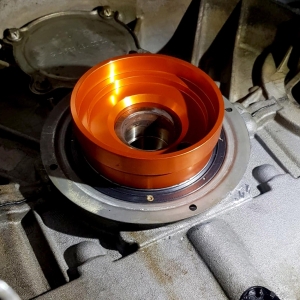 Dispozitiv de montare a simeringului posterior al arborelui cotit pentru Mercedes M133, M270, M271, M272, M273, OM629 și OM642, ca W271589004300, W271589024300