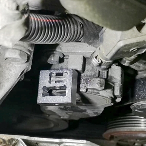 Pârghie pentru întinzătorul curelei cu nervuri Citroën, Ford, Peugeot, MINI și BMW 1.4/1.6 HDi/TDCi