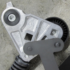 Cheie pentru întinzătorul curelei cu nervuri Ford și Jaguar 2.0/2.2 TDDi/TDCi, ca 21-235 / 303-676KIT