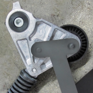 Cheie pentru întinzătorul curelei cu nervuri Ford și Jaguar 2.0/2.2 TDDi/TDCi, ca 21-235 / 303-676KIT