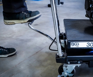 Hydraulic Double-Scissor Lift Table, 300 kg