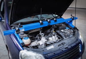 Engine Support Bridge with Crossbeam, 400–1,400 mm, 500 kg