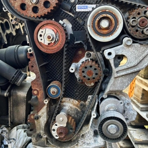 Unealtă blocare arbore cotit 3-în-1 – VAG 1.2–2.0 TDI (T10050 / T10100 / T10490)