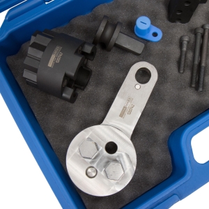 Special tool set for checking & replacing the timing chain on Mercedes OM654, OM656 engines