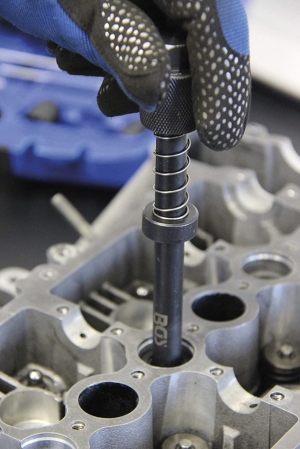 Glow Plug & Injector Seat Cleaning Kit