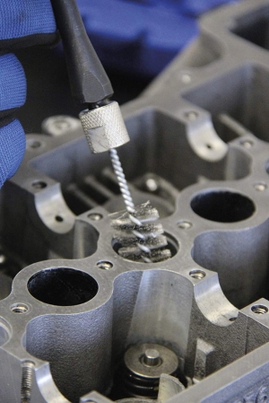 Glow Plug & Injector Seat Cleaning Kit