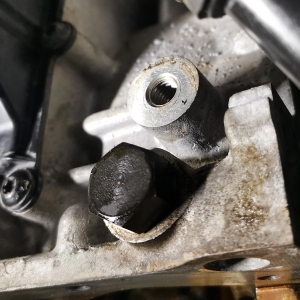 Șurub blocare arbore cotit pentru VAG – T10340, 303-1717