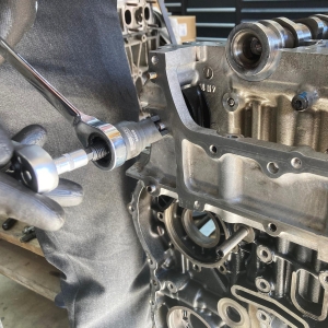 Timing Chain Guide Rail Pin Puller Set for BMW / Mercedes – M5, M6, M8