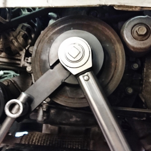 Crankshaft Pulley Holding Tool for Opel 1.6 SIDI & EcoFLEX – as EN-51147