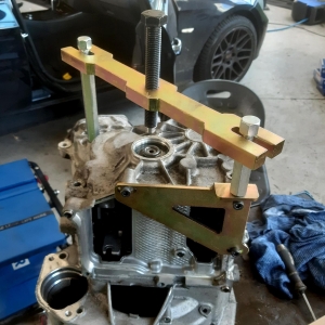 Extractor carcasă transmisie DSG 7 trepte 0AM / DQ200, ca T10323, T10427, VW434