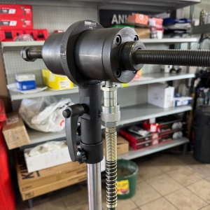 18.2 Ton Double-Acting Hollow Hydraulic Cylinder with M20 × 2.5 for Pulling and Pressing Applications