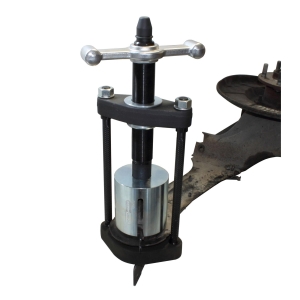 Rear Axle Bush Press Tool Set with Press Frame for Ford and Volvo
