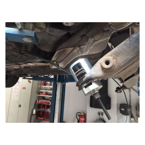 Sculă specială pentru bucșele punții spate Renault Laguna II