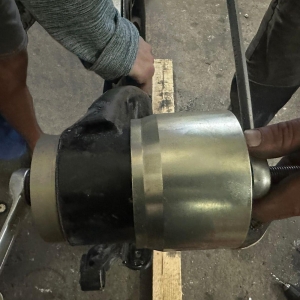 Set adaptoare de presare pentru bucșele cadrului auxiliar Audi Q7, VW Touareg și Porsche Cayenne