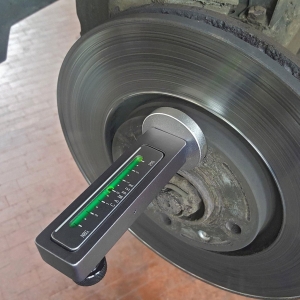 Magnetic Camber Adjustment Tool